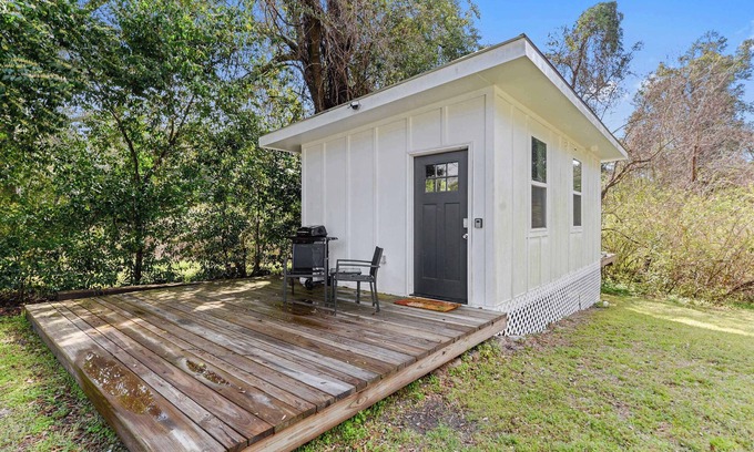 Gulfport Apartamento | Coastal Cabana - Studio - Close to beach and Mississippi City