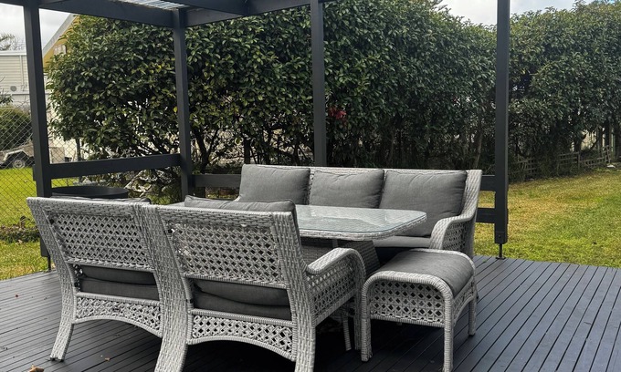 Rye Casa | Coastal Calm: Steps to the Shore