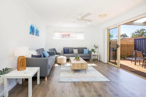 Culburra Beach Casa | Coastal Capers - Pet Friendly - 10 Mins Walk to Beach