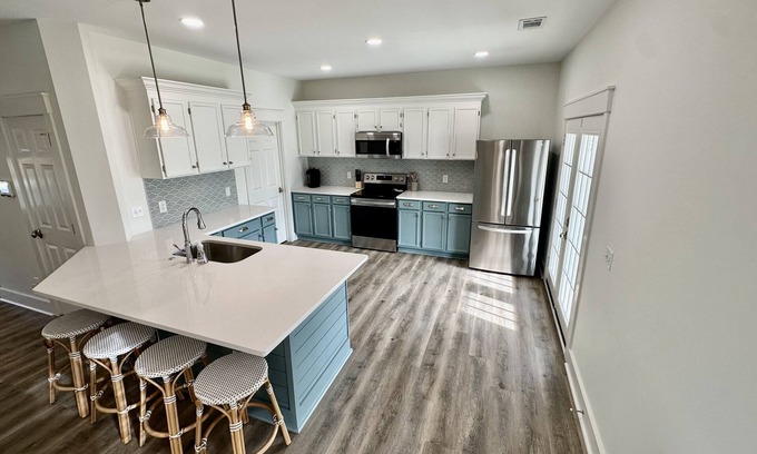 Old Town Bluffton Casa | Coastal Charm - Bluffton Retreat