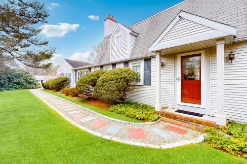 Centerville Casa | Coastal Charm on the Cape