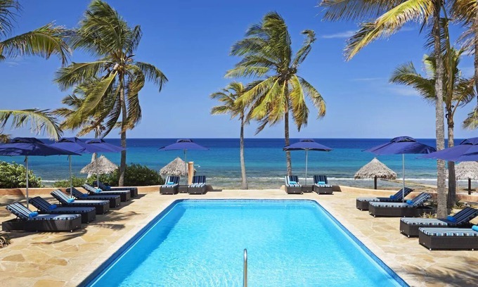 Pemba Casa | Coastal Charm! Outdoor Pool, Watersport Activities, Near Chuiba Beach