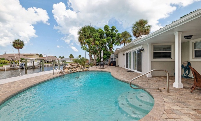 Palm Harbor Estates Casa | Coastal Charm: Seaside Hideaway by RedAwning