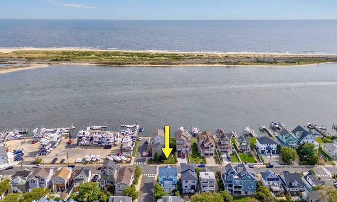 Highlands Casa | Coastal Charmer 2 bedroom duplex in Highlands, NJ, WATERFRONT