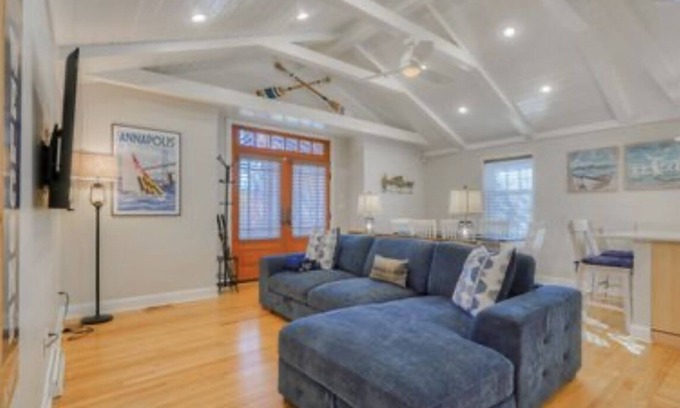 Eastport Cabaña | Coastal Chesapeake cottage in Eastport
