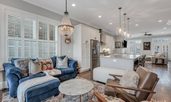 Hitch Village - Fred Wessels Homes Casa | Coastal Chic Home Steps to River Front w/ Parking + Patio by Lucky Savannah