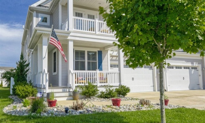 Lewes Casa | Coastal Club Community* 6Br Twin Lewes Beach Home * Sleeps 13 *