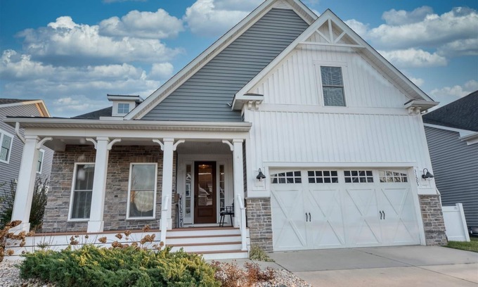 Lewes Casa | Coastal Club * Spacious and Luxurious 6BR house , w 4 Baths Sleeps up to 14