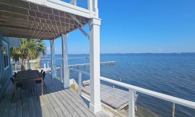 Villa Segunda Casa | Coastal Comfort ~ 4-bedroom house in fantastic Pensacola Beach