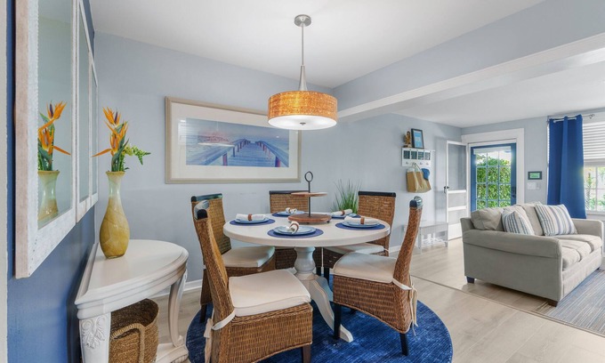 Delray Beach Cabaña | ¡No se necesita coche para esta joya escondida, a solo unos pasos de la playa y de Atlantic Avenue!