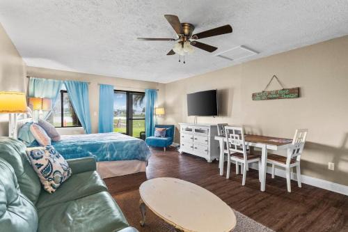El Centro Beach Casa | Coastal Drift