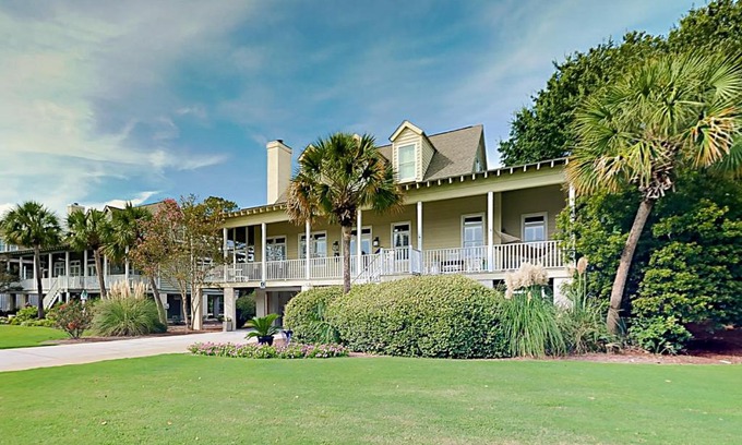 Litchfield by the Sea Casa | Coastal Escape