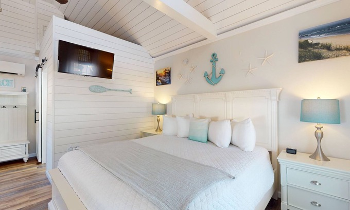 Lower Township Cabaña | Coastal Estate – Private Cottage with King Bed & Pool Access