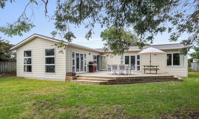 Waitarere Beach Casa | Coastal Family Escape - Waitarere Beach Retreat