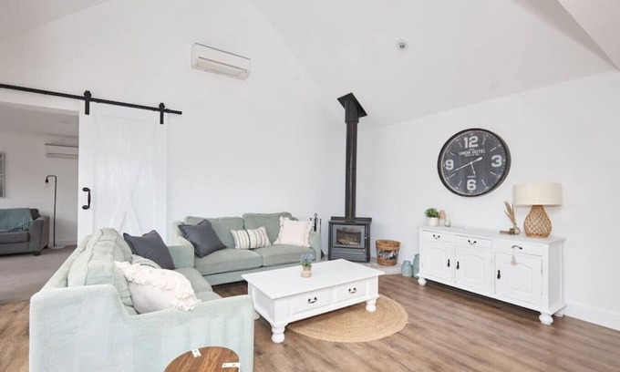 Torquay Casa | Coastal Family Lodge