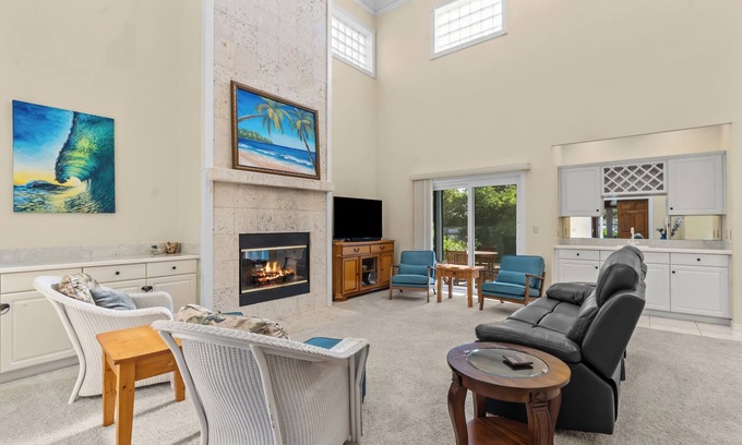 Seaview Park Casa | Coastal Getaway | 4BR Family Home Near Beach | Screened Porch + King Suite