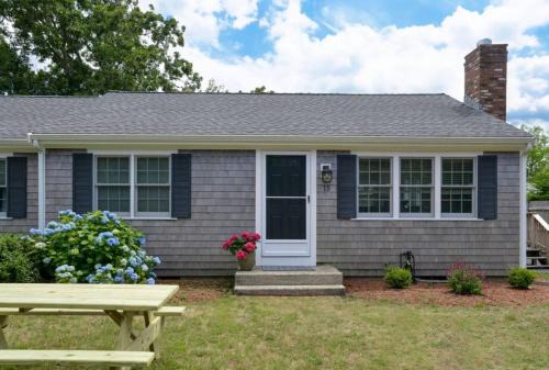 West Dennis Casa | Coastal Haven in West Dennis