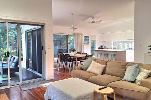 Kingscliff Casa | Coastal Home just 300m from the Beach!