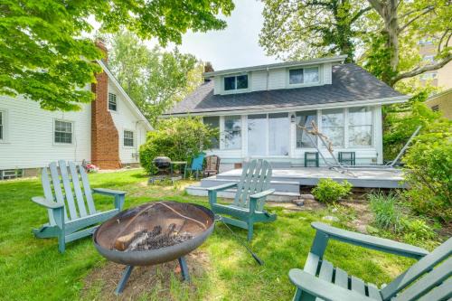 Euclid Casa | Coastal Lake Erie Cottage with Amazing Water Views!