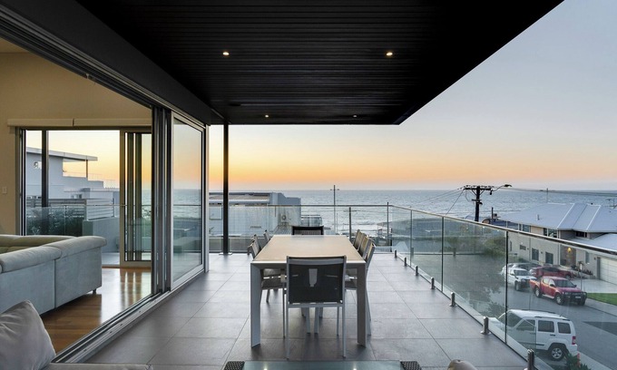 Marmion Casa | Coastal Luxury with Sunset Views