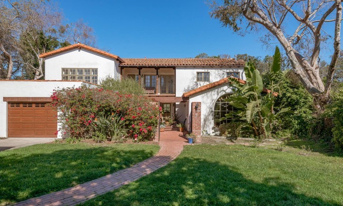 West Mesa Casa | Coastal Mediterranean Villa