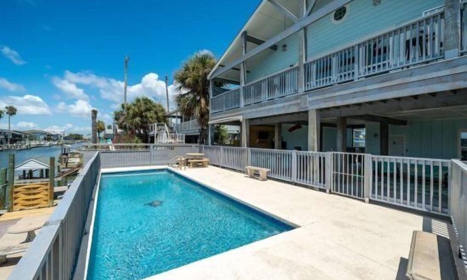 City-by-the Sea Casa | Coastal Paradise | Private Pool + Dock!