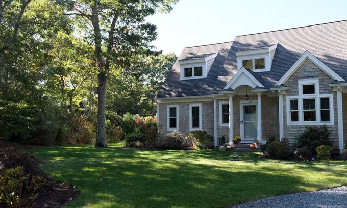 Cotuit Casa | Coastal Retreat: Kayaks Gardens & Gourmet Kitchen