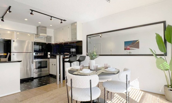 Wilshire Montana Apartamento | Coastal Retreat Steps from the Santa Monica Beach