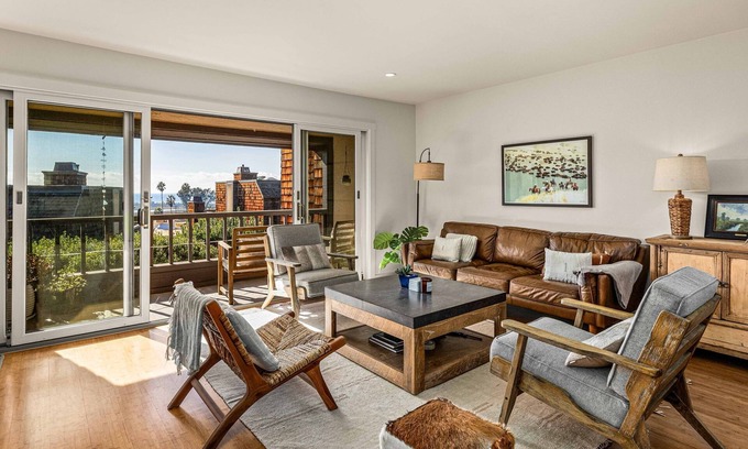 Del Mar Heights Casa | Coastal View at Torrey Pines
