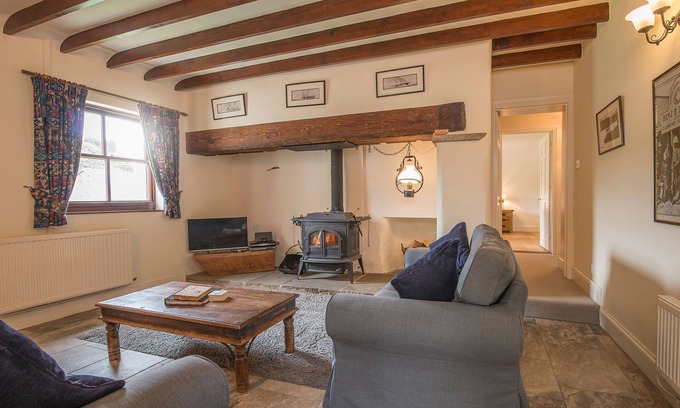 Porthgain Cabaña | Coastal View, Holiday Cottage Porthgain, Sleeps 4, 2 bedrooms, bathrooms
