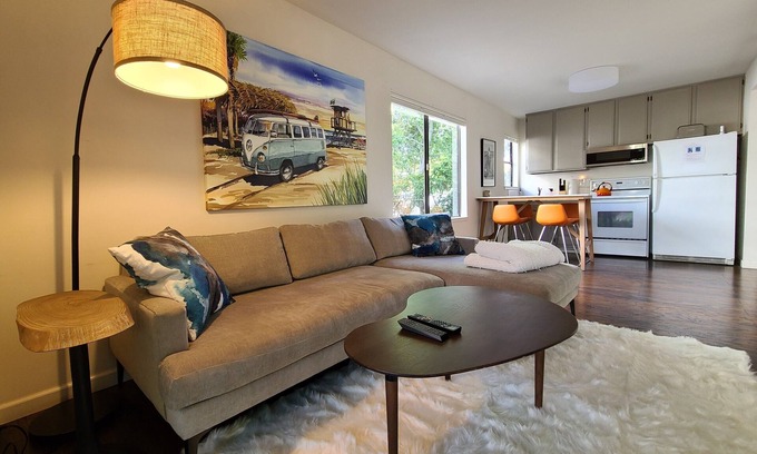 West Alameda Casa | Coastal Zen Den