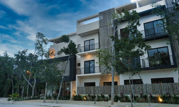 Barrio Zama Hotel | Coba Hotel & Suites