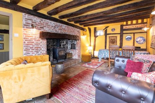 Bramfield Casa | Cobblers Cottage