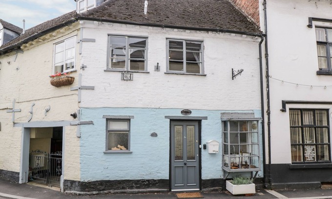Upton upon Severn Casa | COBBLERS COTTAGE, romantic in Upton Upon Severn