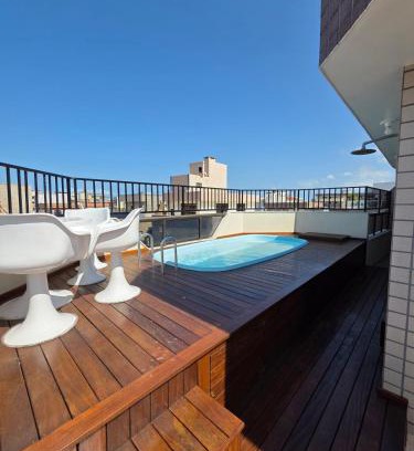 Cabo Frio Apartamento | Cobertura com piscina no bairro mais charmoso de Cabo Frio, 400mts da praia do Forte
