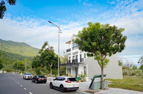 Cam Lam Casa | COBI’s Home