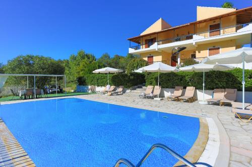 Petaleia Apartamento | Cochelli Upper Pool Walk to beach AC WiFi