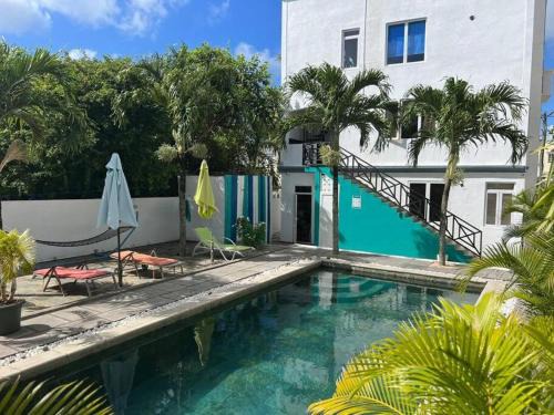 Pereybere Apartamento | Coco Apartment - 3 Bedroom Ground floor - Namaste lounge
