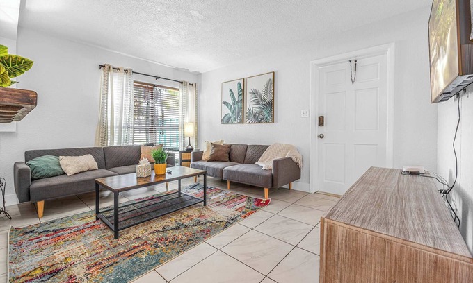 Orlando Beach Apartamento | Cocoa Beach Waterfront Dream, Private Pier!