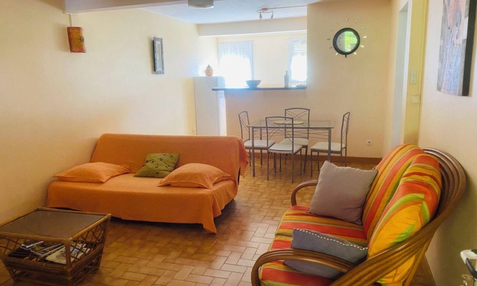 Ducos Villa | Charming T3 on garden level: cosy haven, conveniently located