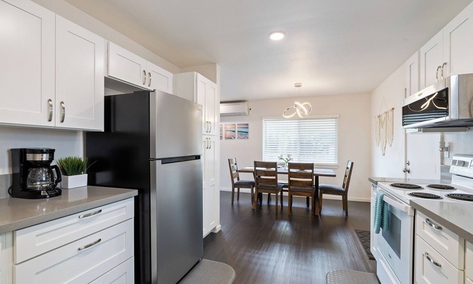 Kahuku Casa | "Coconut Crest Cottage"