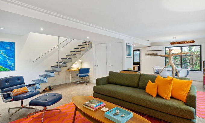 Coconut Grove Casa | Casa tropical recientemente renovada en el centro de Coconut Grove