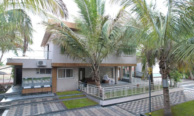 Parbhani Complejo | Coconut Lagoon Agro Resort