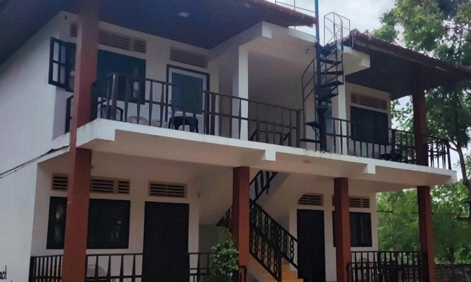 Tangalle Hotel | coconut Tree beach house