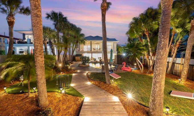 Orlando Beach Casa | Coconuts Cove Retreat By the Sea