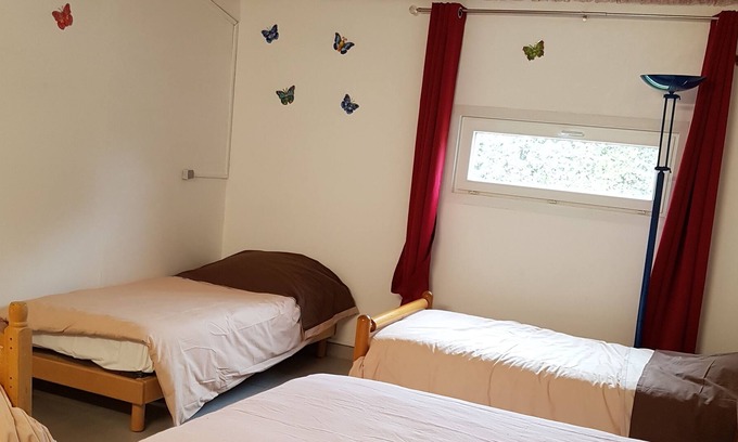 Ruaudin Cama Y Desayuno | Cocooning room at Gué Des Boires