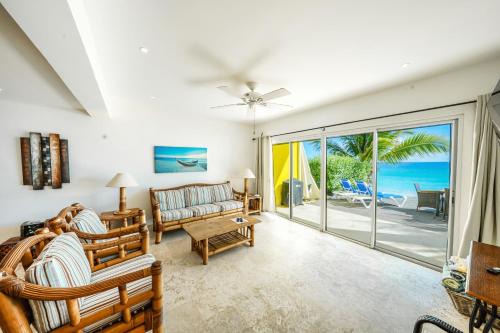 Simpson Bay Apartamento | Cocos Bechfront Breeze