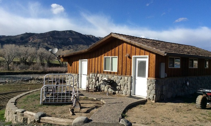 Cody Casa | Cody's Nature Preserve - River Property a solo minutos de Cody. HERMOSO