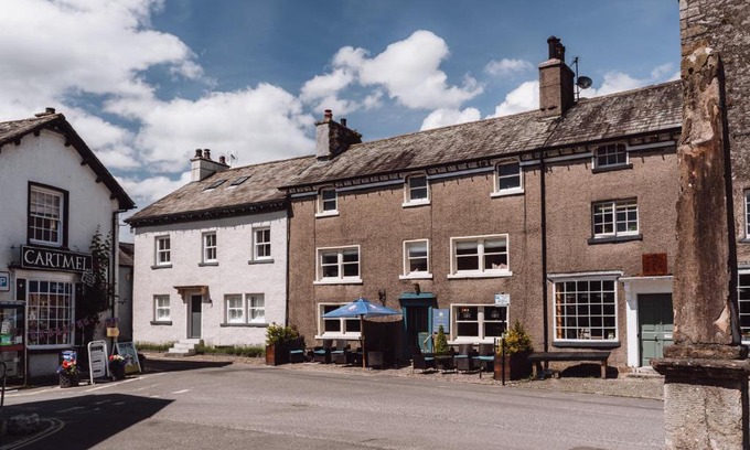 Cartmel Cama Y Desayuno | Coffee & Stays at Cartmel Square