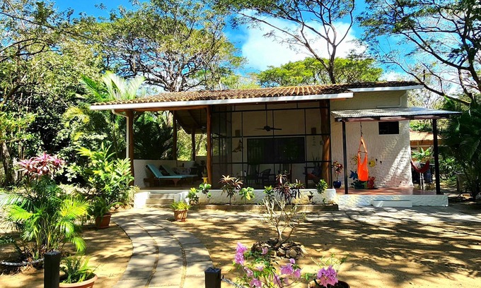 Playa Marsella Casa | Café con los monos, largos paseos por la playa, ¡su escapada tropical le espera!